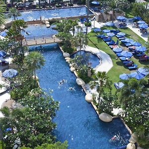 Jomtien Palm Beach hotel y Resort